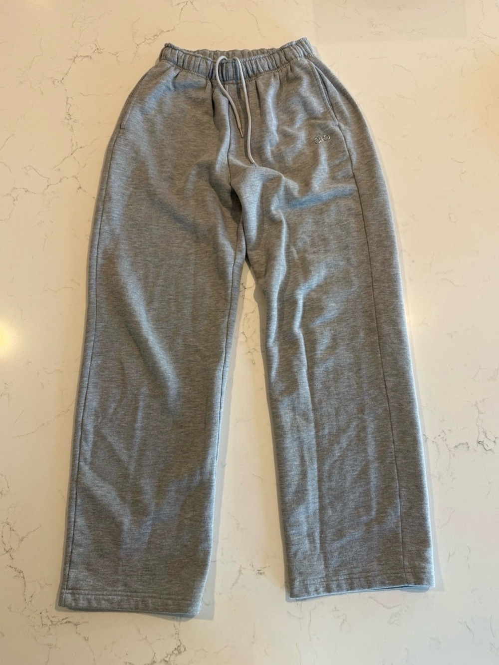 ALO YOGA ACCOLADE PANTS - Picture 3 of 6